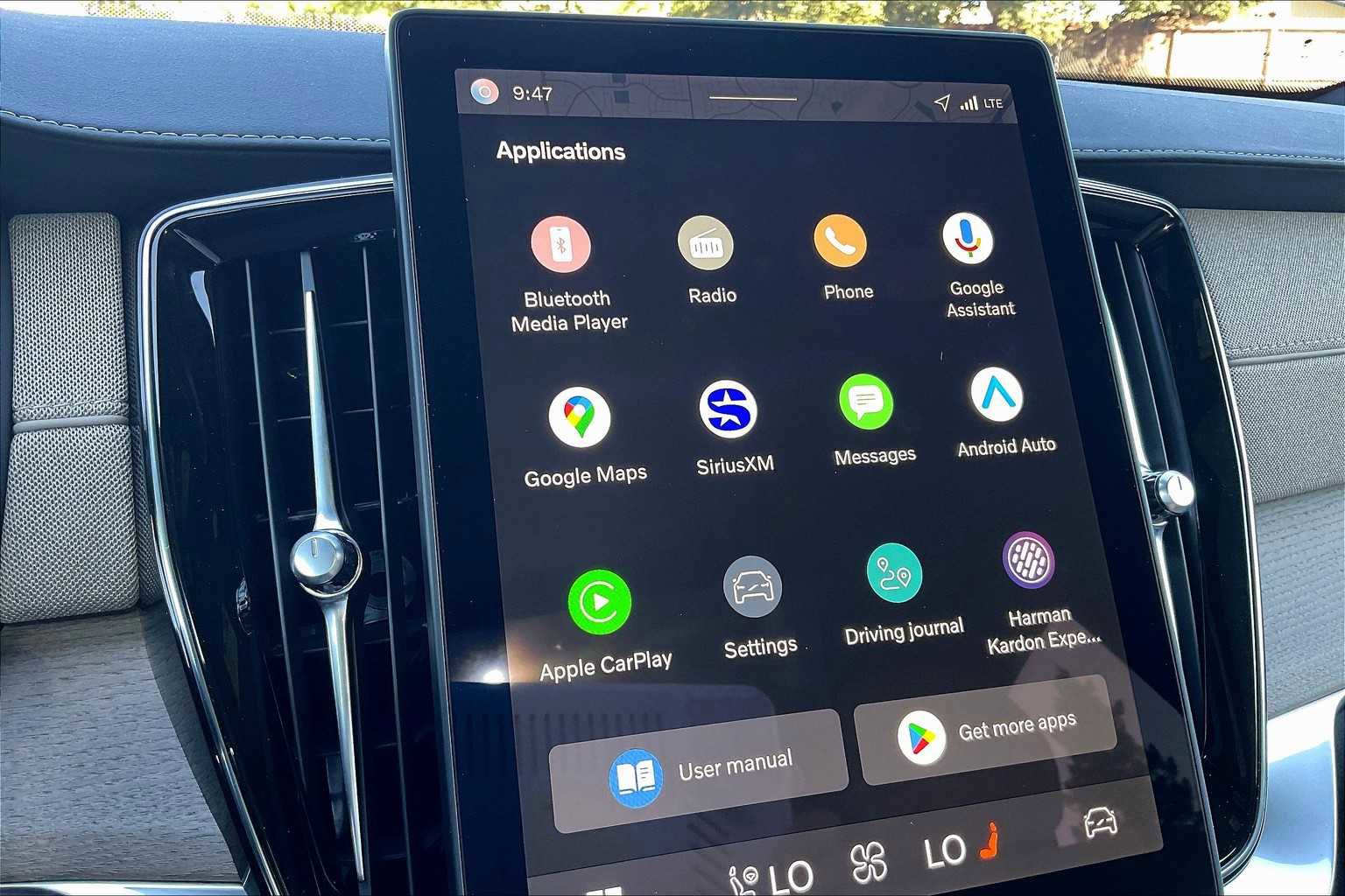 New 2026 Volvo XC90 T8 Plus w/ Protection Package Premier image 21