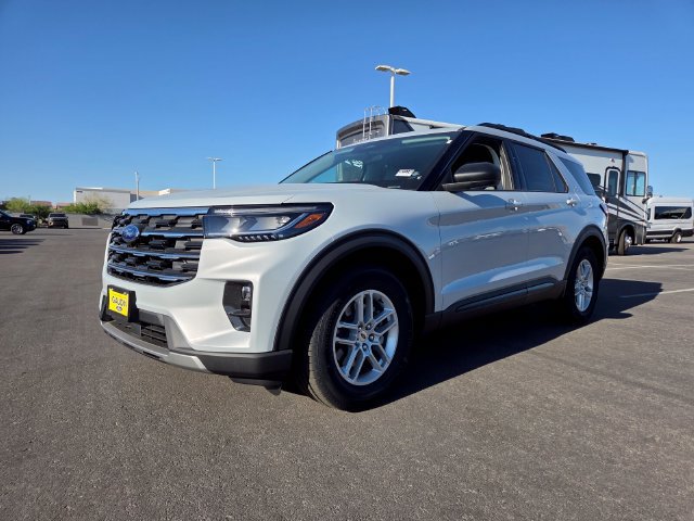 New 2026 Ford Explorer Active w/ Active Comfort Package RWD image 2