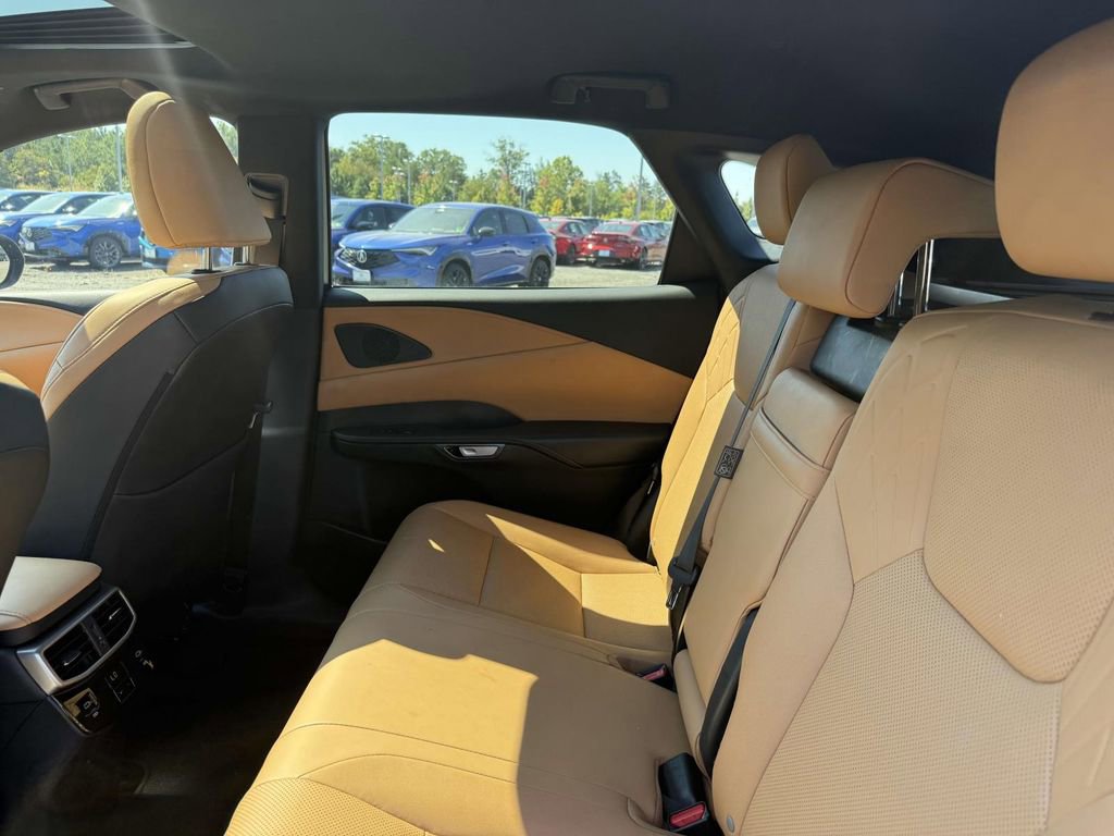 Used 2024 Lexus RX 350 Premium image 16