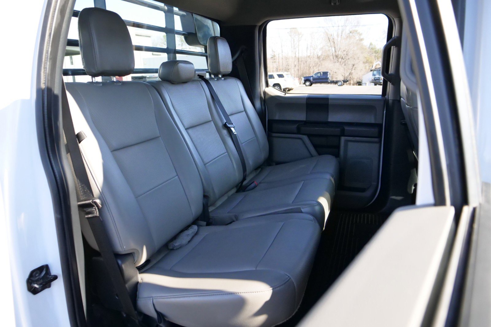 Used 2022 Ford F250 XL w/ Power Equipment Group image 26