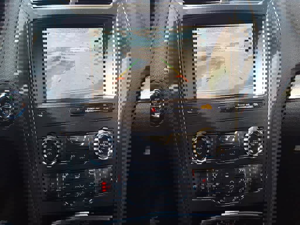 Used 2018 Ford Explorer XLT w/ Equipment Group 202A image 22