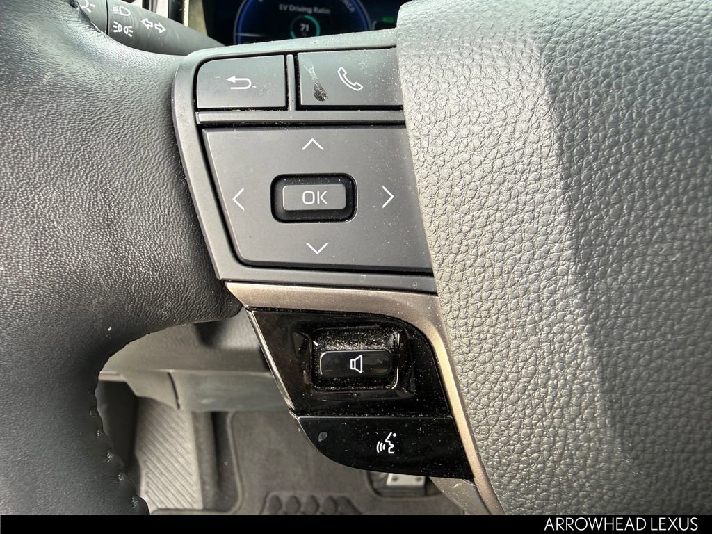 Used 2025 Toyota Camry XSE FWD image 15