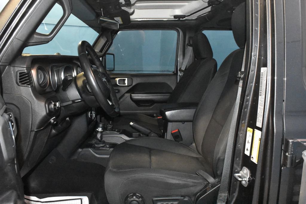 Used 2018 Jeep Wrangler Unlimited Sport S AWD/4WD image 6