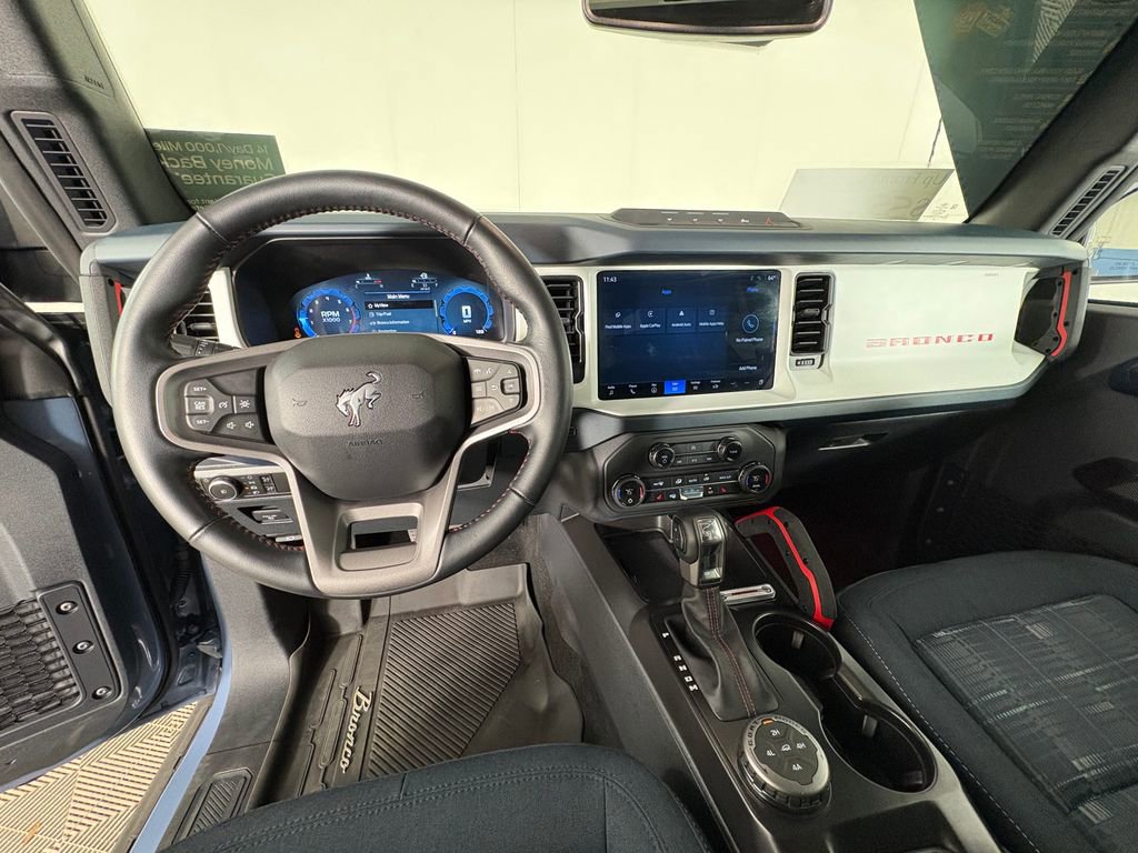 Certified 2025 Ford Bronco Heritage Edition image 9