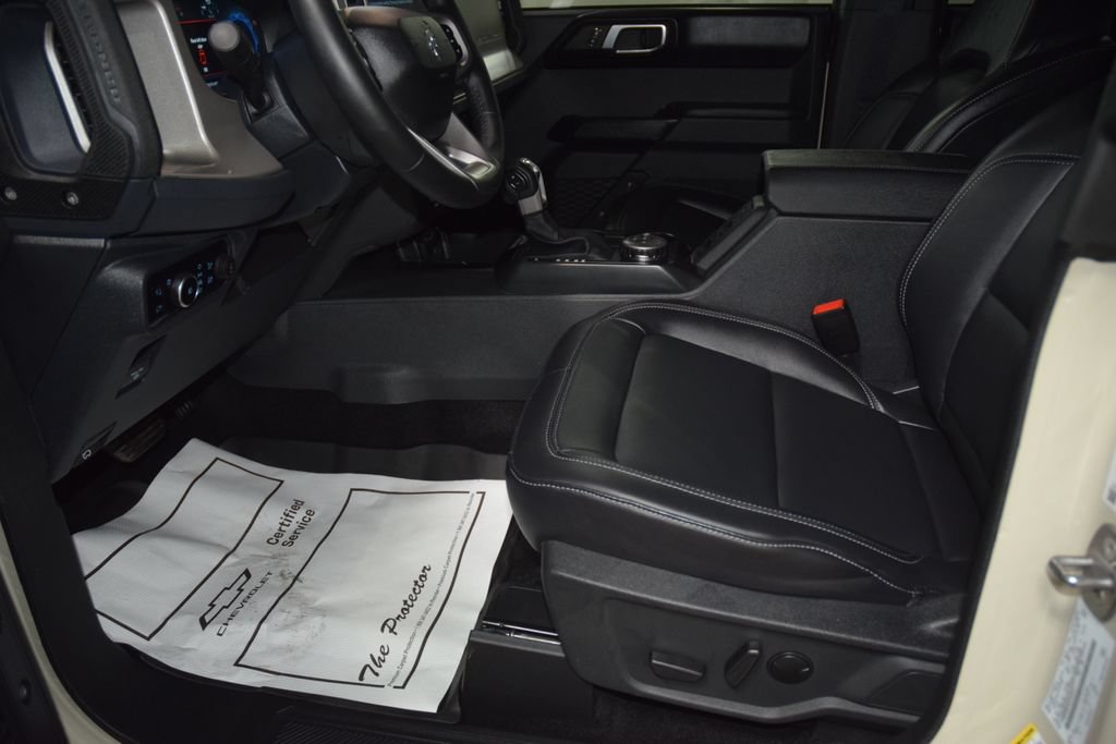 Used 2025 Ford Bronco Outer Banks AWD/4WD image 43