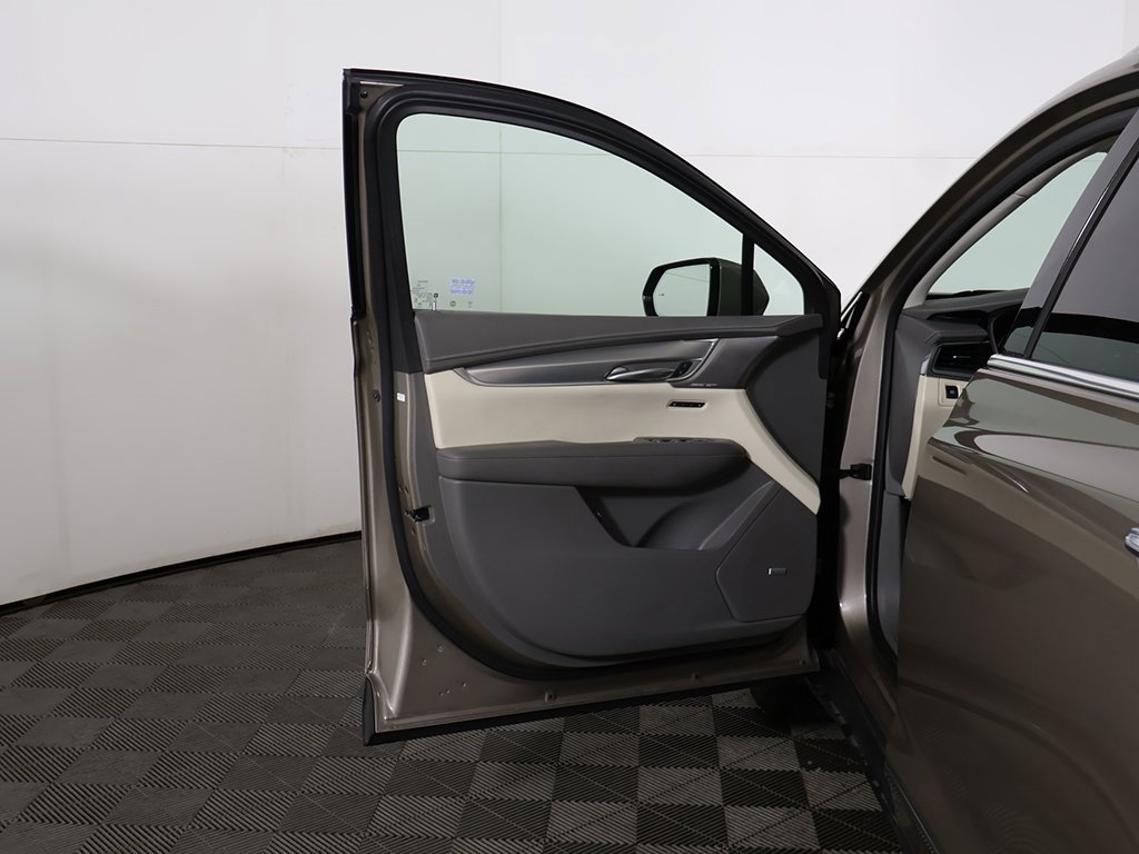 Used 2023 Cadillac XT5 Premium Luxury image 22