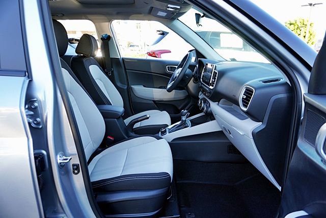 New 2026 Hyundai Venue SEL FWD image 14