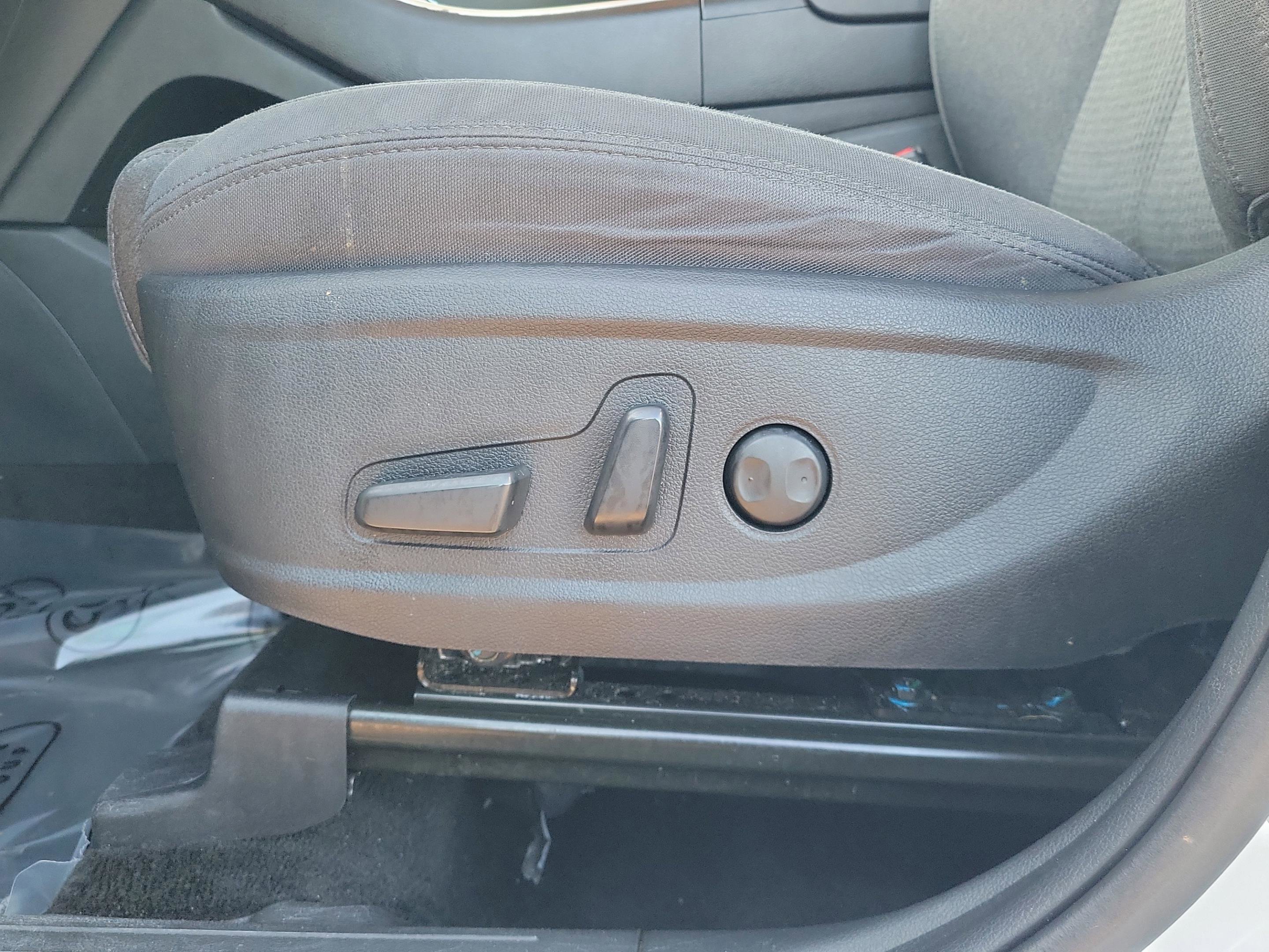 Certified 2023 Hyundai Santa Fe SEL image 20