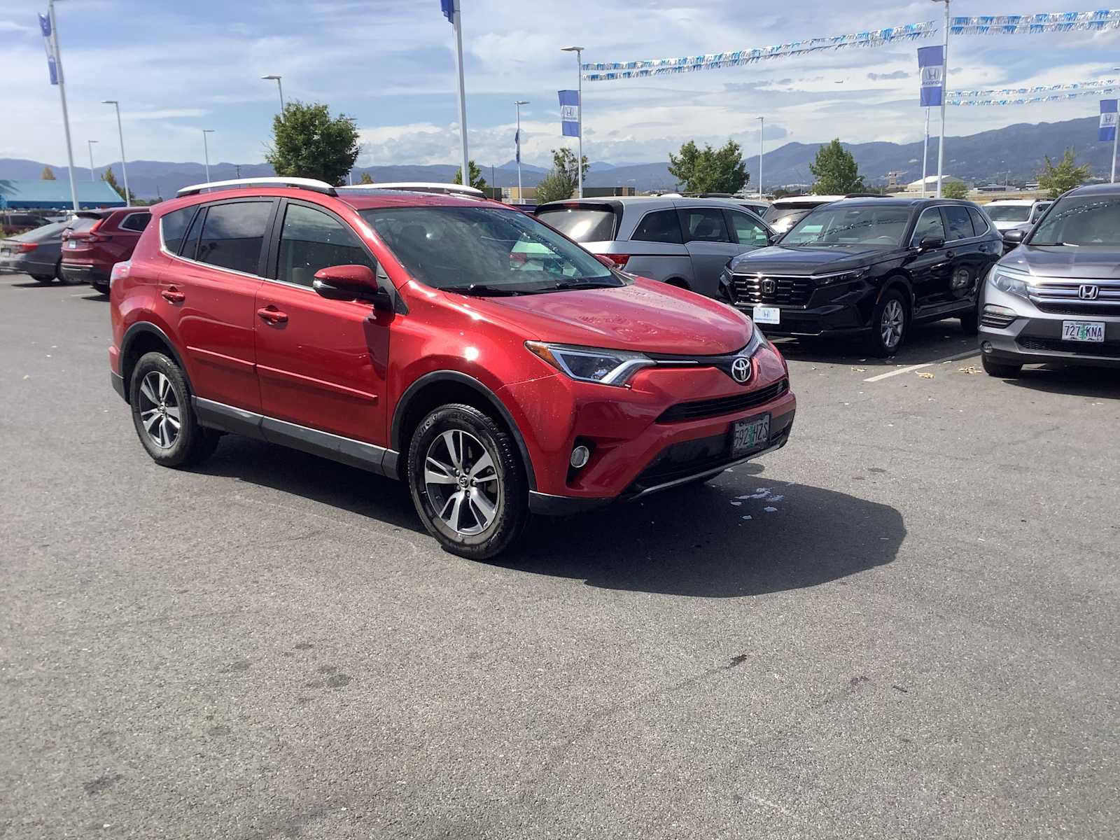 Used 2016 Toyota RAV4 XLE AWD/4WD image 9
