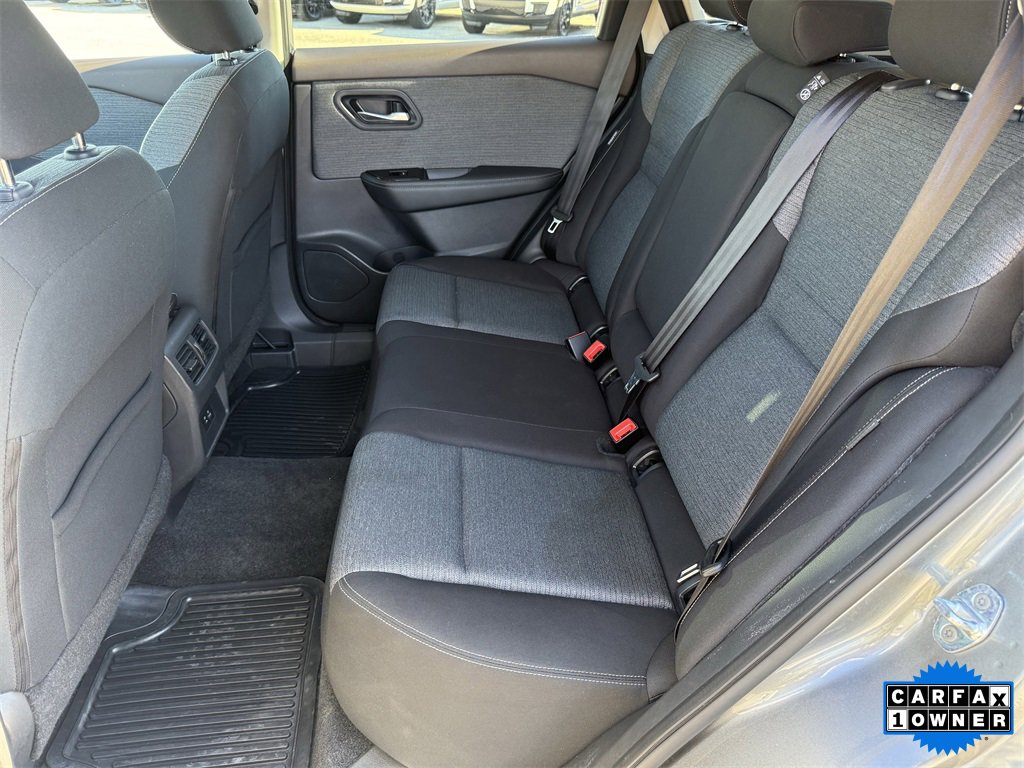 Used 2022 Nissan Rogue SV image 33