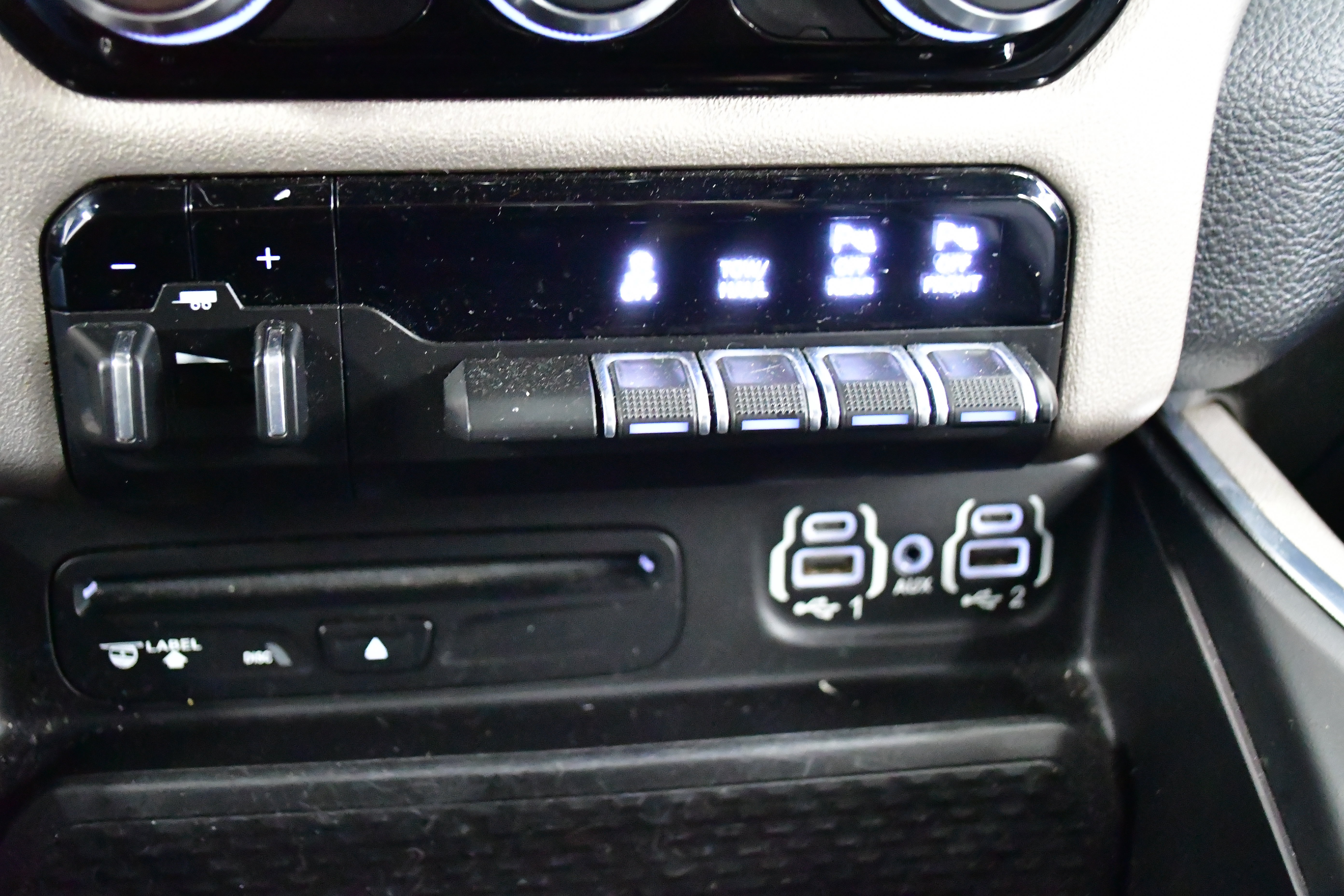 Used 2019 RAM 1500 Laramie w/ Sport Appearance Package AWD/4WD image 29
