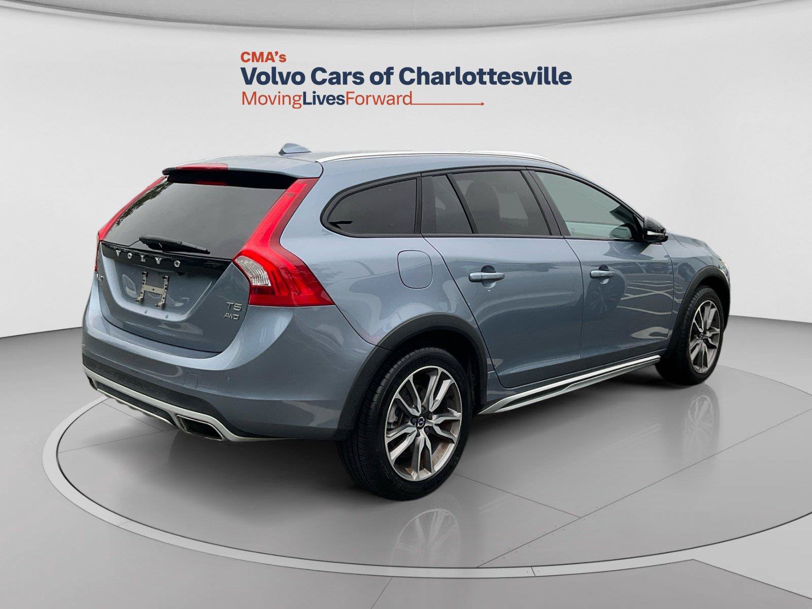 Used 2018 Volvo V60 T5 Cross Country AWD/4WD image 5