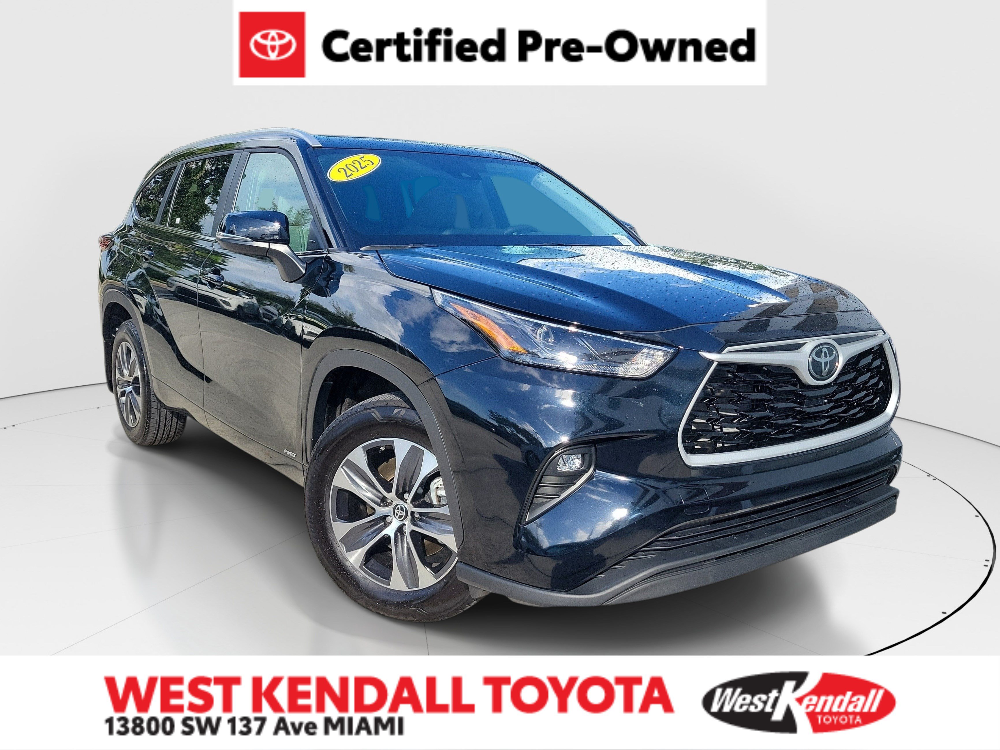 Certified 2025 Toyota Highlander XLE
