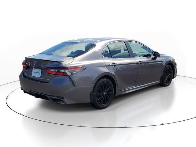 Used 2024 Toyota Camry SE FWD image 4