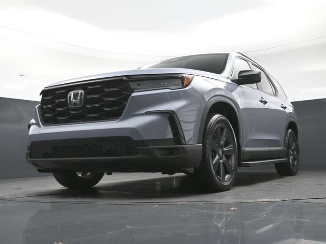 Used 2025 Honda Pilot Sport image 27