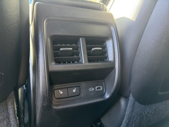 Used 2019 Cadillac XT4 Premium Luxury w/ Cold Weather Package image 18