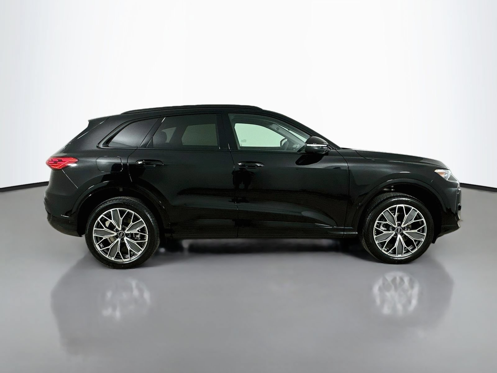 New 2026 Audi Q5 Premium Plus AWD/4WD image 4