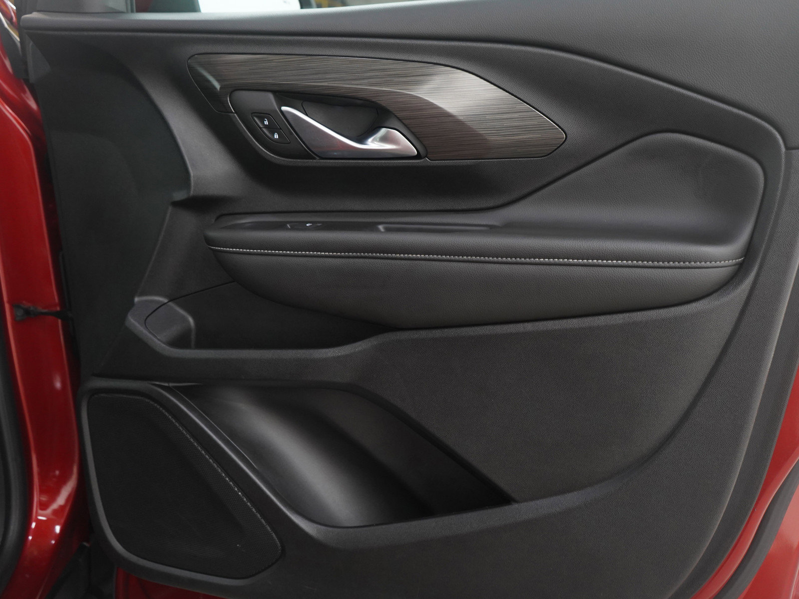 Used 2022 GMC Terrain SLE w/ Driver Convenience Package image 9