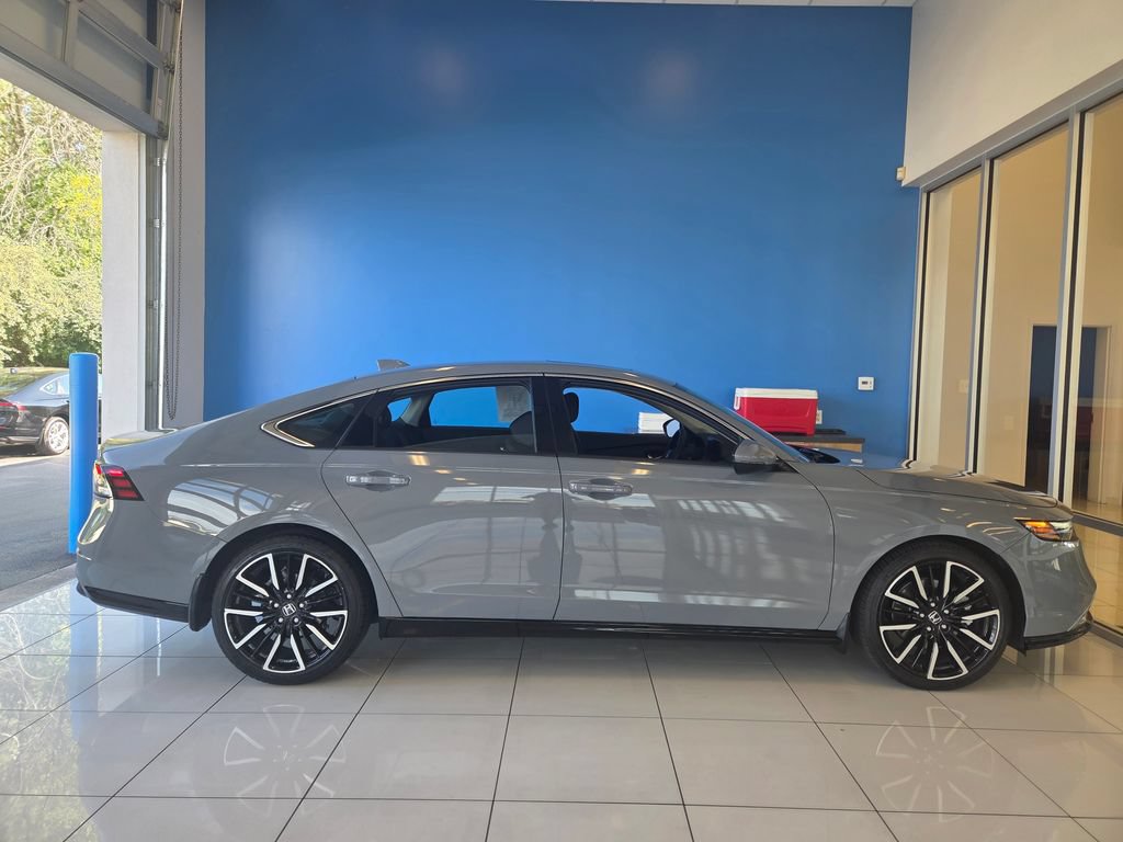 Certified 2023 Honda Accord Touring image 4