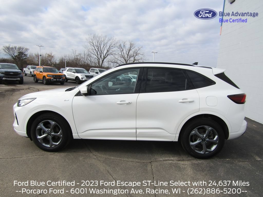 Certified 2023 Ford Escape ST-Line Select w/ Tech Pack #2 AWD/4WD image 2