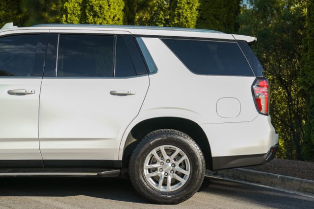 Used 2021 Chevrolet Tahoe LT w/ Luxury Package RWD image 7
