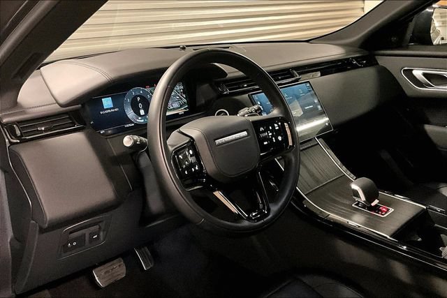 Certified 2026 Land Rover Range Rover Velar Dynamic SE AWD/4WD image 24