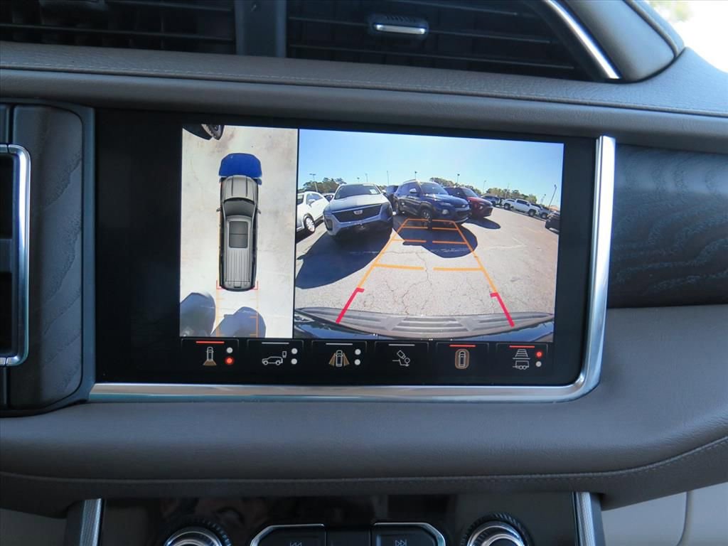 Used 2023 GMC Yukon Denali w/ Denali Reserve Package image 17