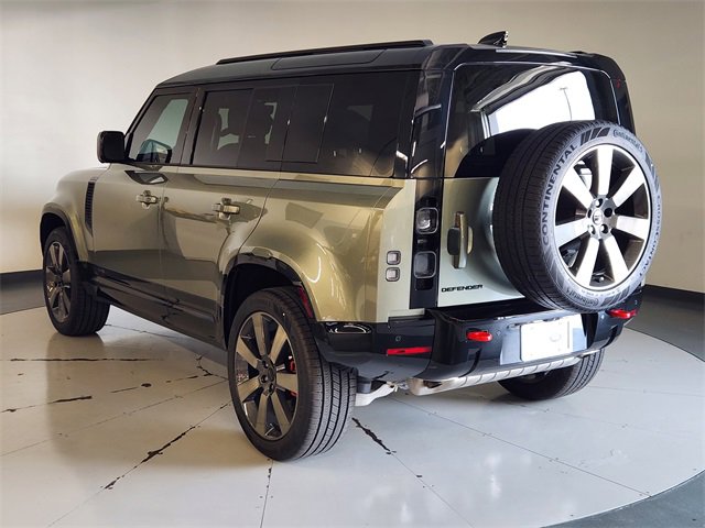 Used 2025 Land Rover Defender 110 X image 6