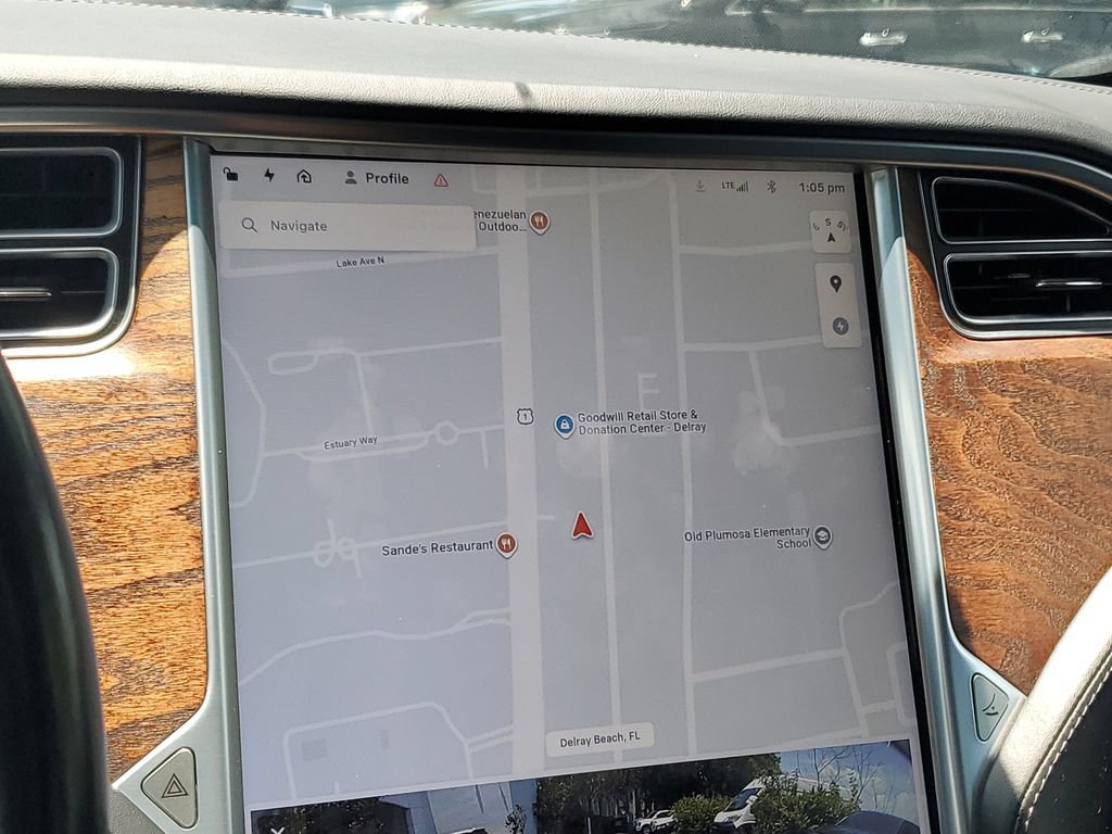 Used 2017 Tesla Model X 75D AWD/4WD image 26