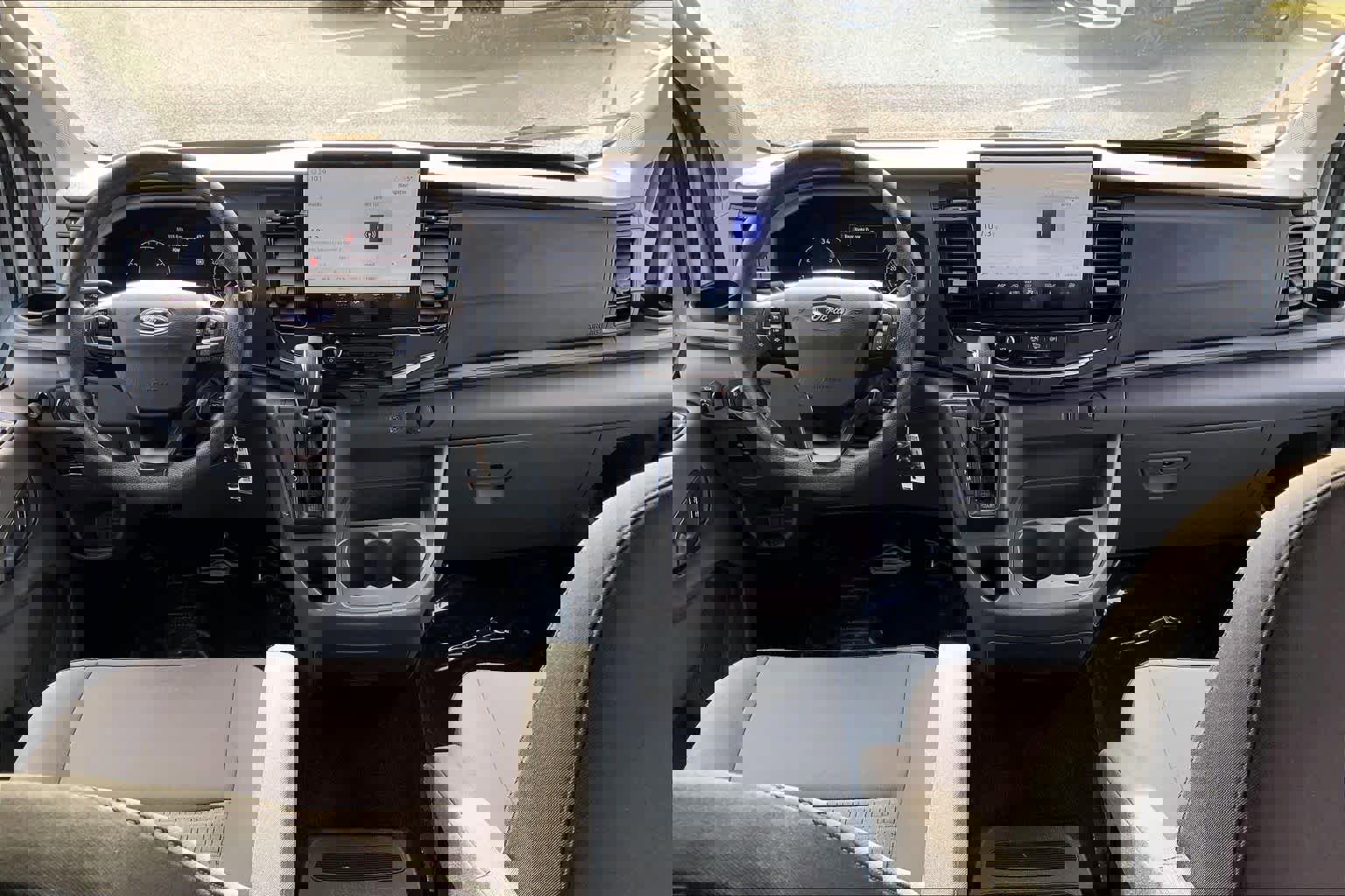 Used 2023 Ford Transit 350 XLT image 28