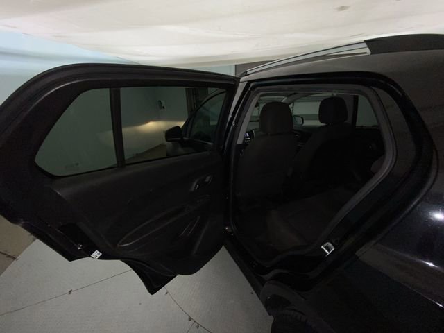 Used 2020 Chevrolet Trax LT FWD image 22