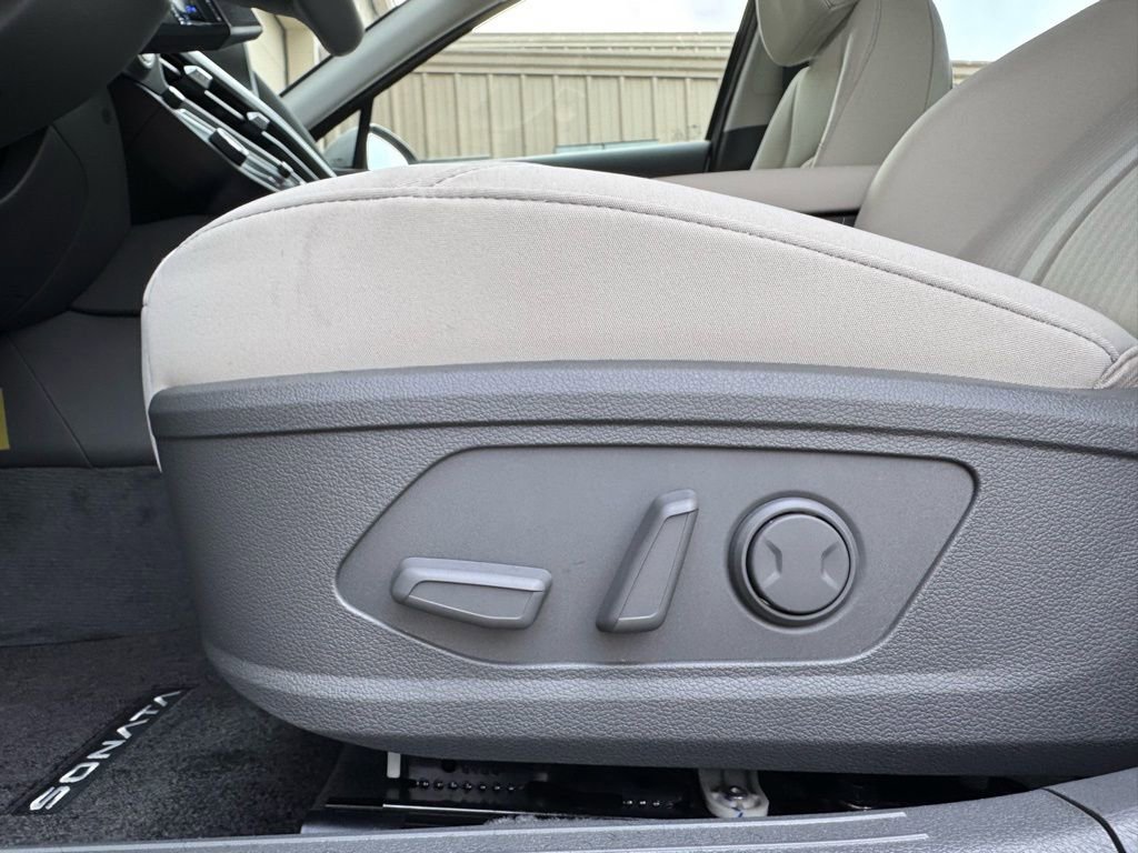New 2026 Hyundai Sonata SEL FWD image 7