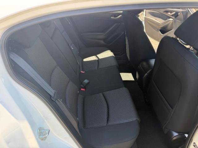 Used 2014 MAZDA MAZDA3 i Touring FWD image 32