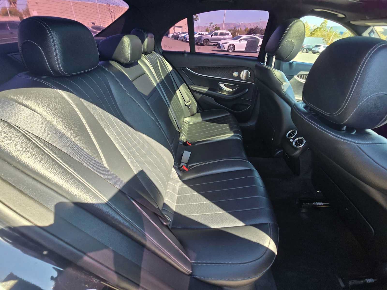 Used 2022 Mercedes-Benz E 450 4MATIC Sedan image 12
