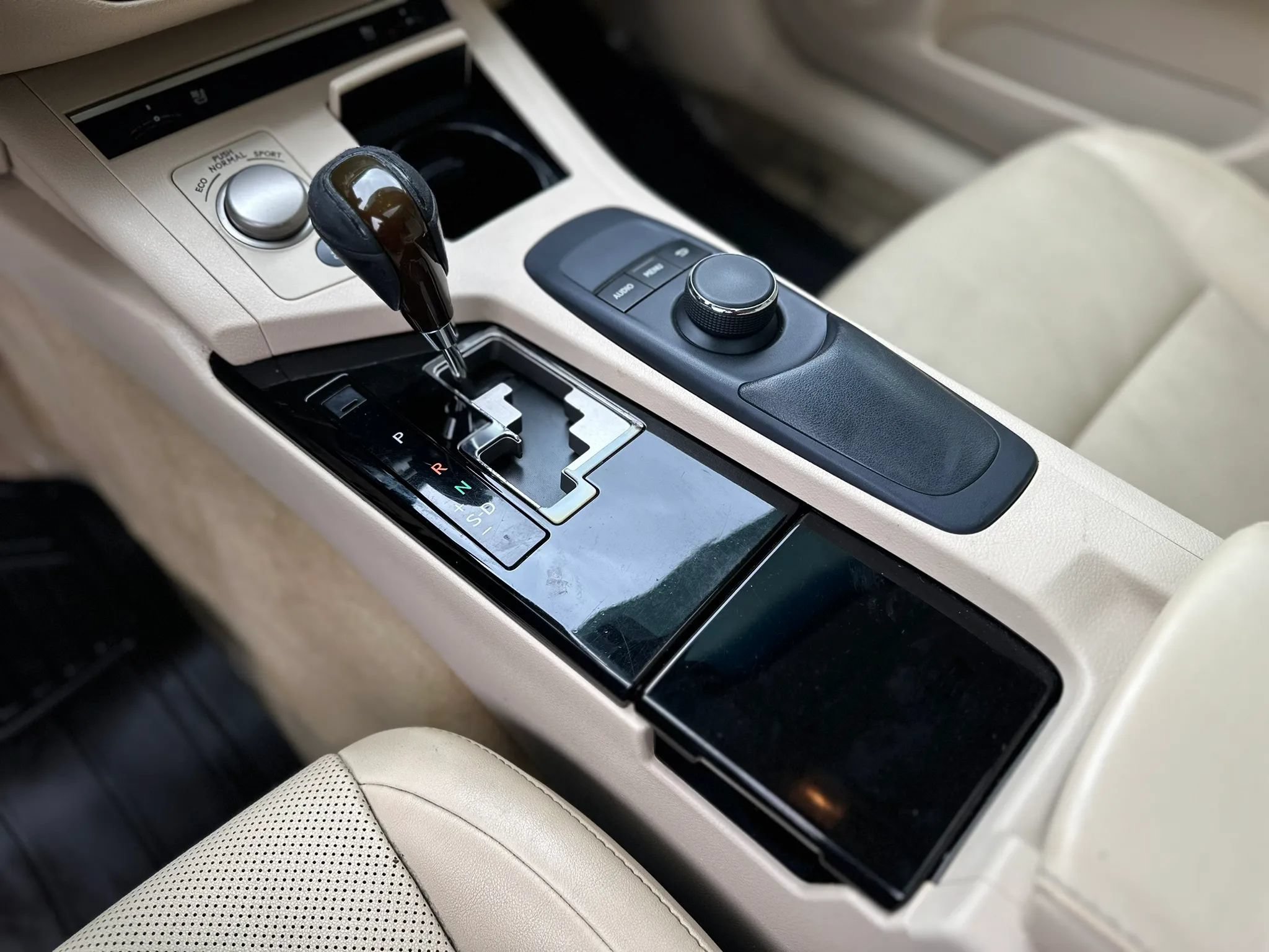 Used 2015 Lexus ES 350 w/ Premium Package FWD image 22