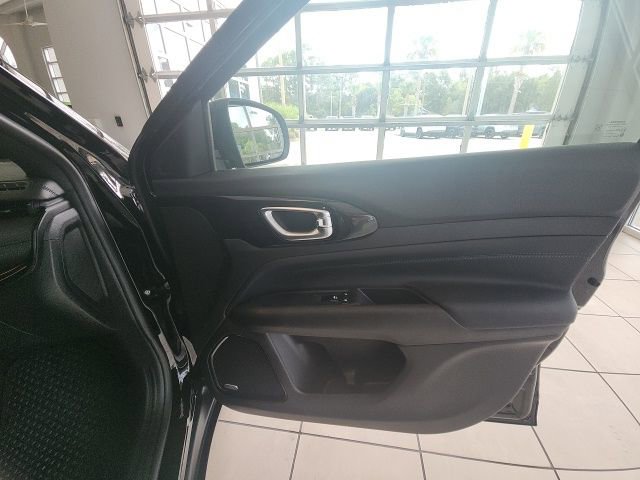 New 2026 Jeep Compass Latitude w/ Sun and Sound Group image 24