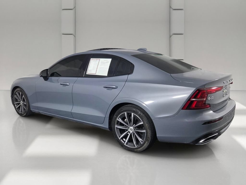 Used 2022 Volvo S60 B5 Momentum AWD/4WD image 6