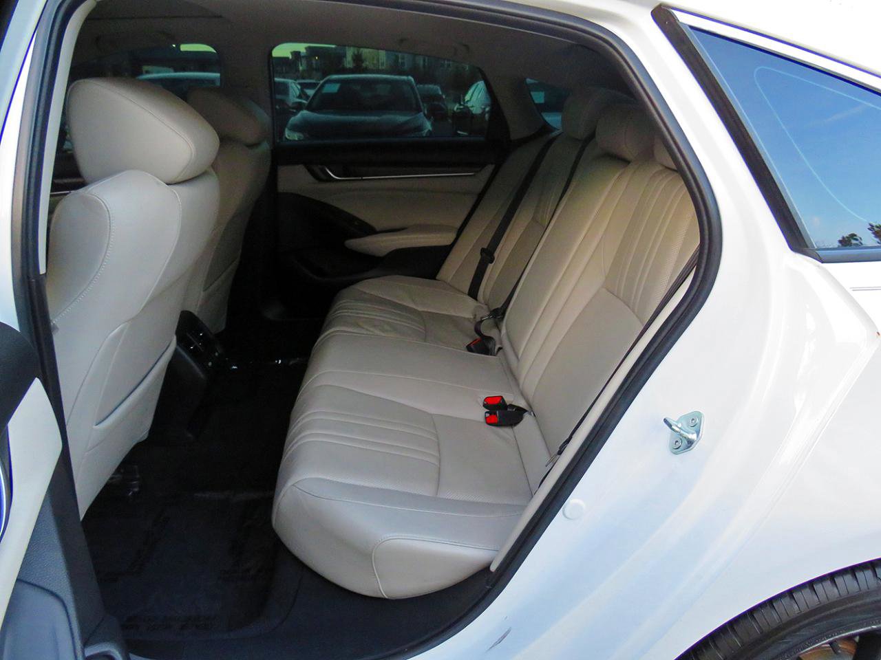 Used 2022 Honda Accord EX-L image 13