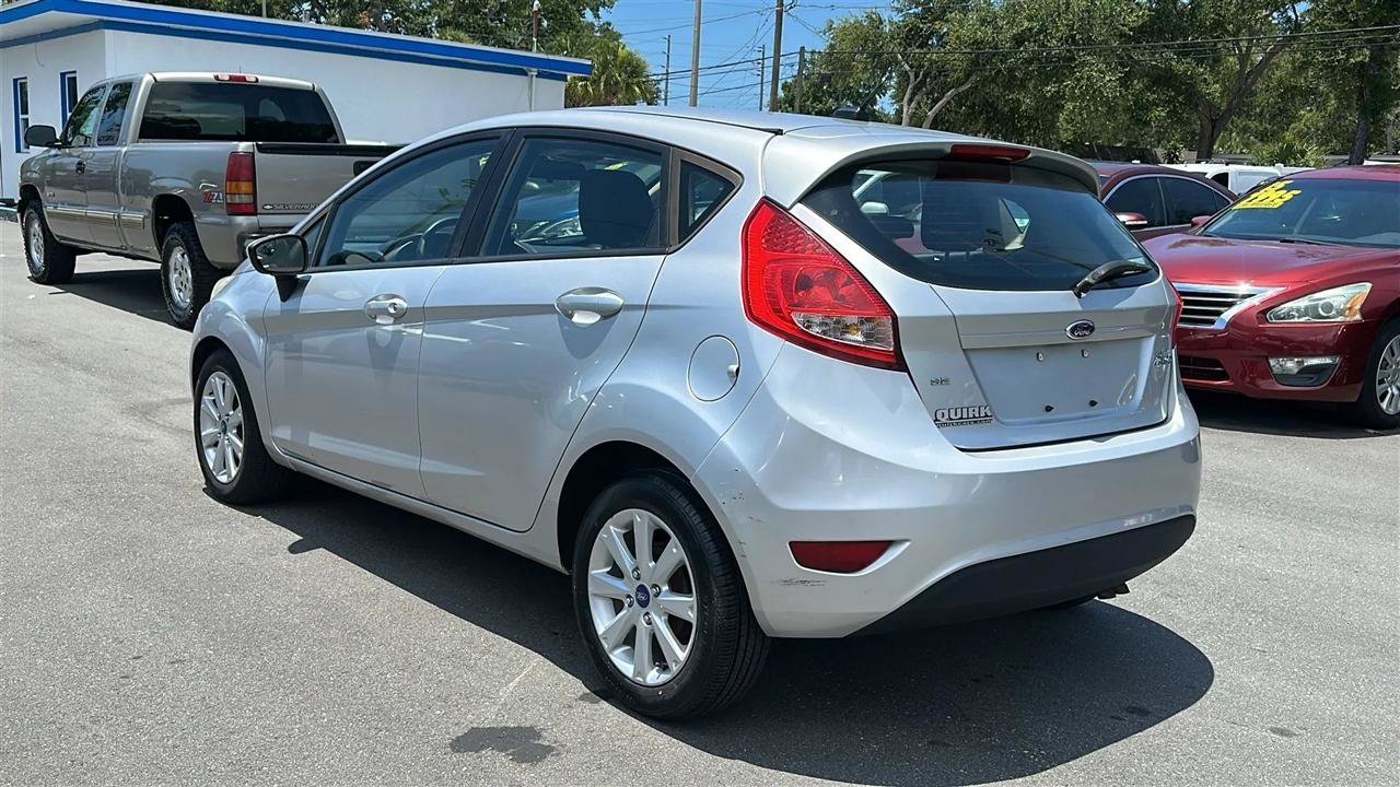 Used 2012 Ford Fiesta SE FWD image 10