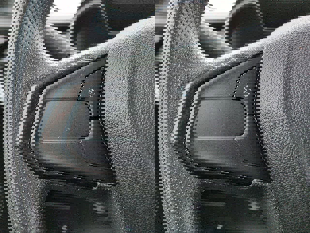 Used 2023 Chevrolet TrailBlazer LS image 23