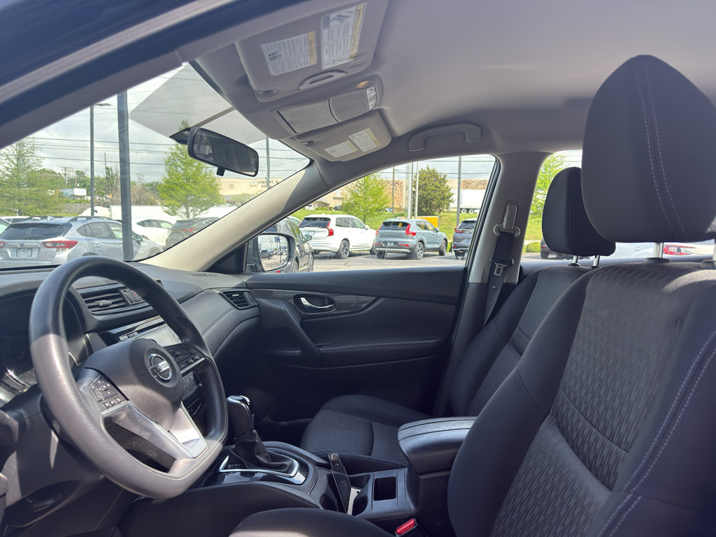 Used 2017 Nissan Rogue S AWD/4WD image 9