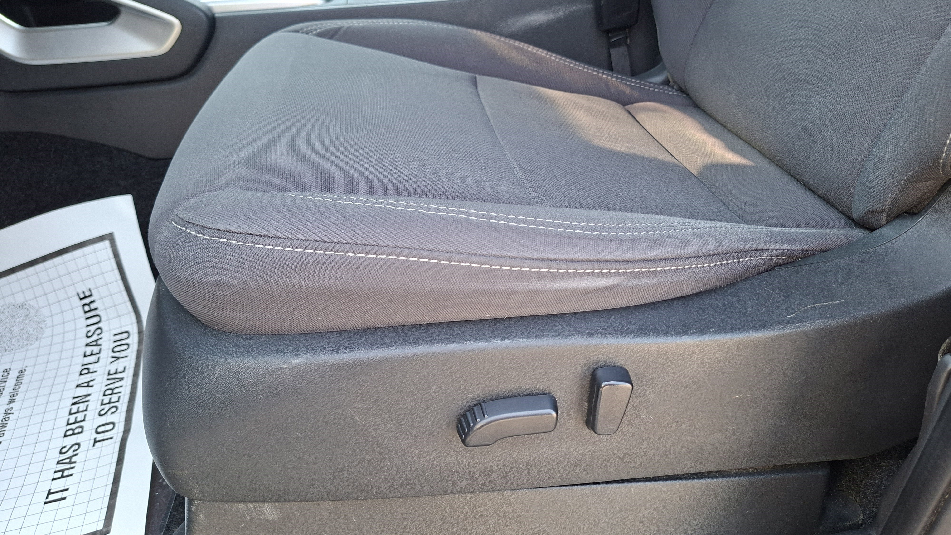 Used 2022 Nissan Frontier SV w/ Technology Package image 16