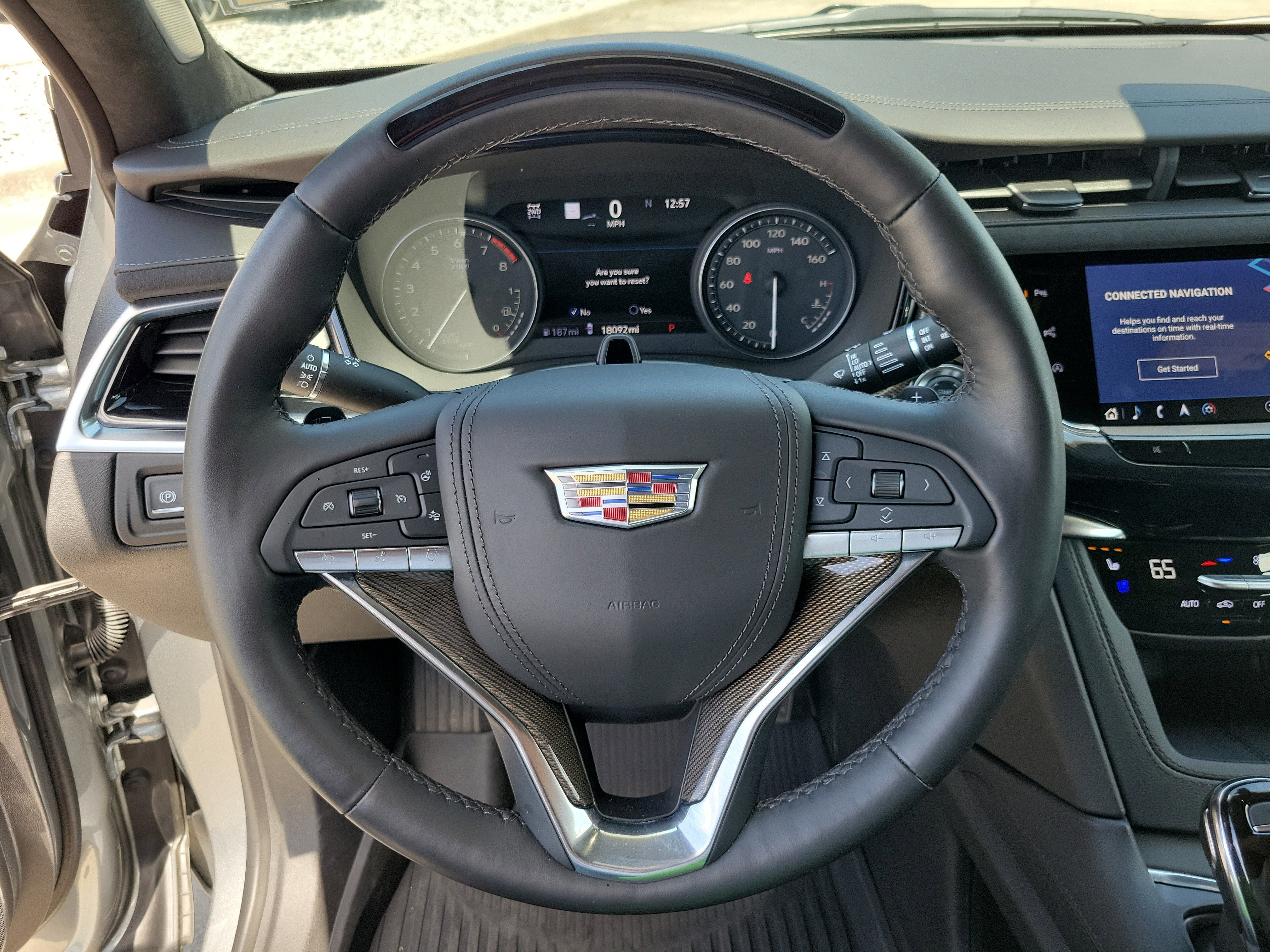 Certified 2025 Cadillac XT6 Premium Luxury w/ Platinum Package image 31