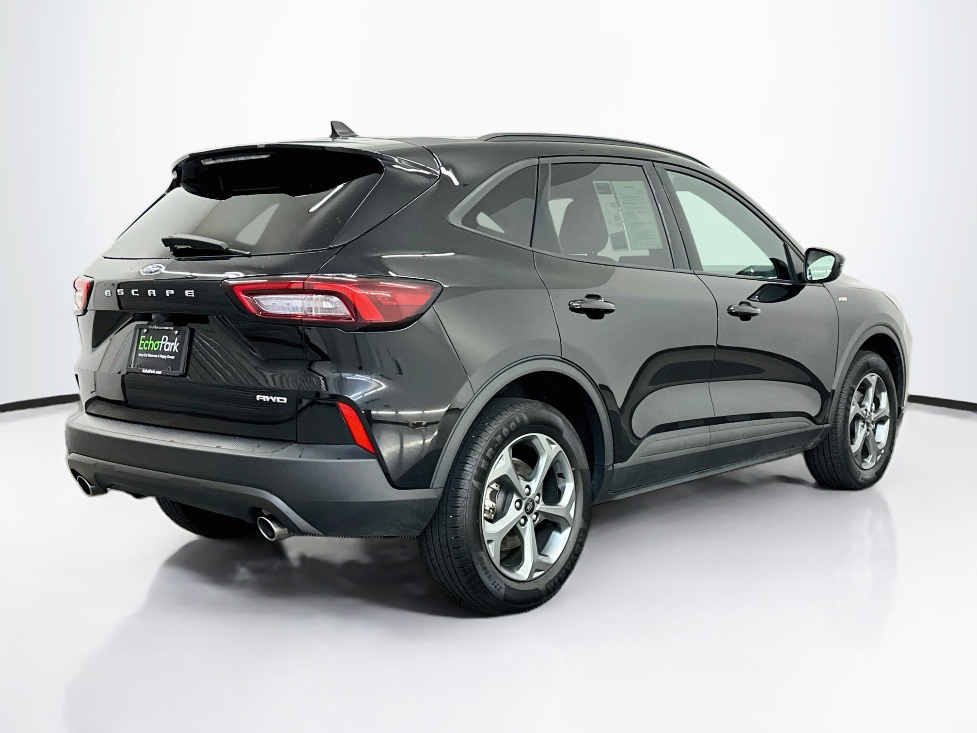 Used 2025 Ford Escape ST-Line Select AWD/4WD image 9
