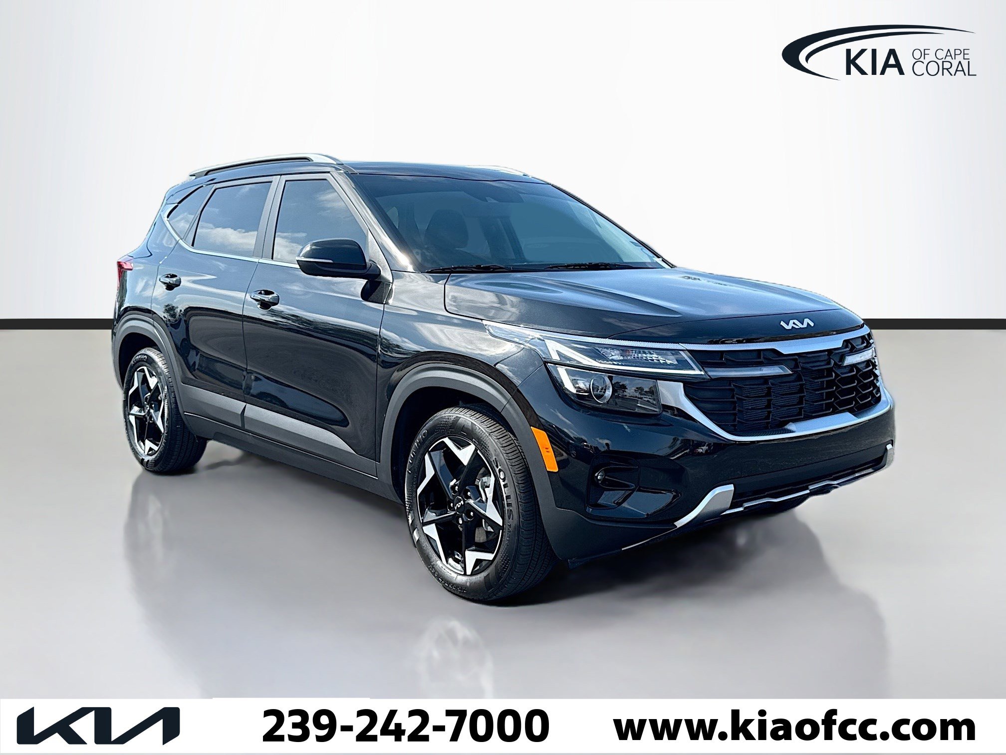 Certified 2025 Kia Seltos EX w/ EX Sunroof Package image 7