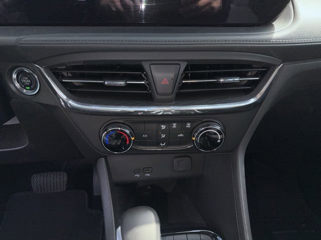 Used 2025 Buick Encore GX Preferred image 35