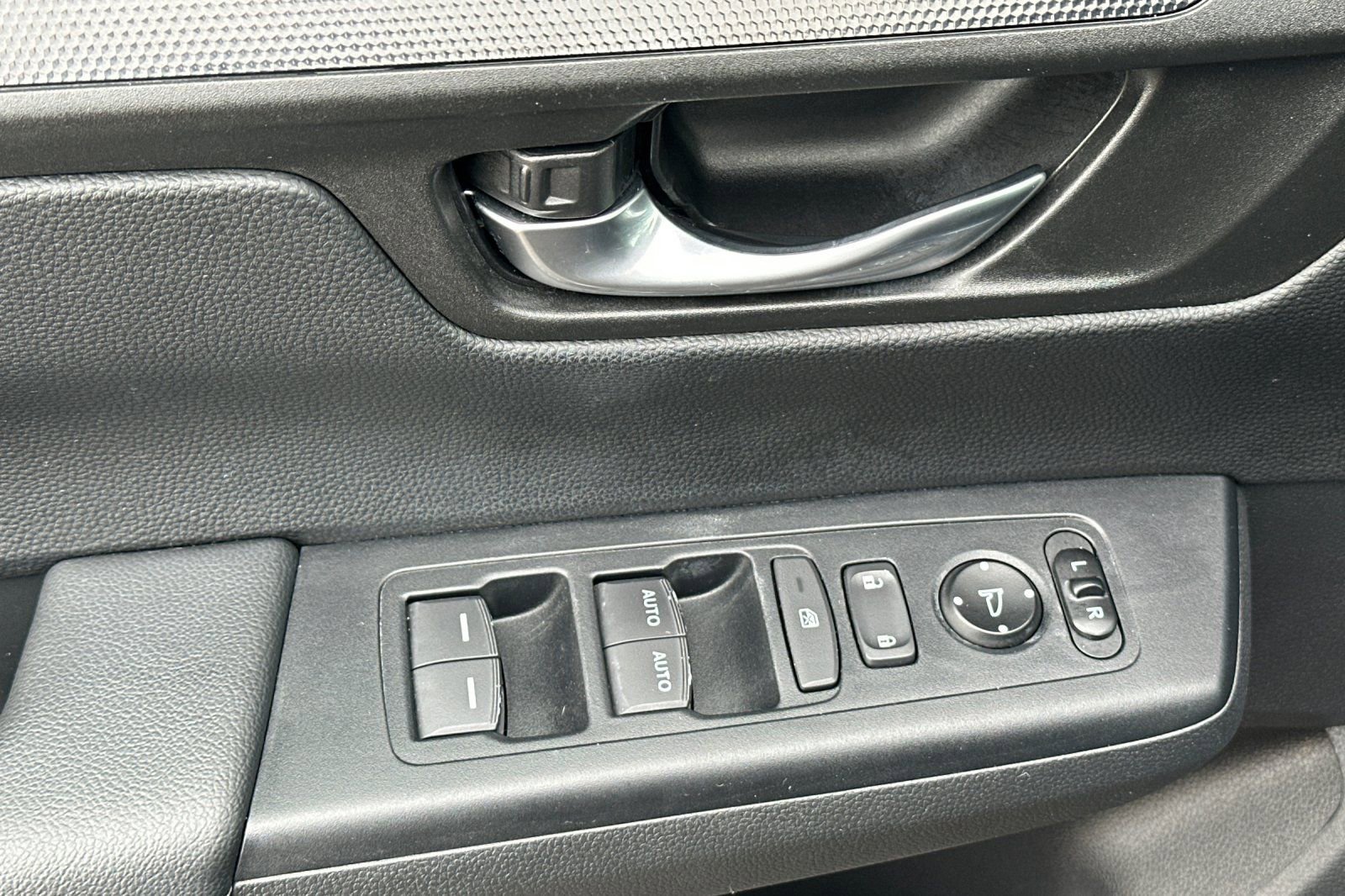 Used 2024 Honda CR-V EX image 14