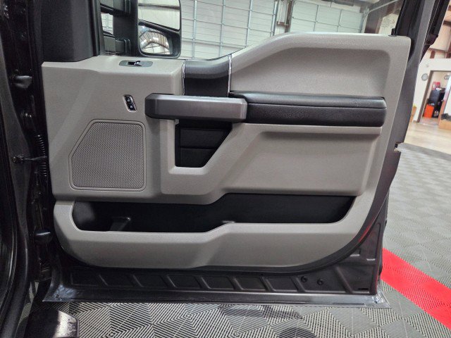 Used 2020 Ford F350 XLT image 38