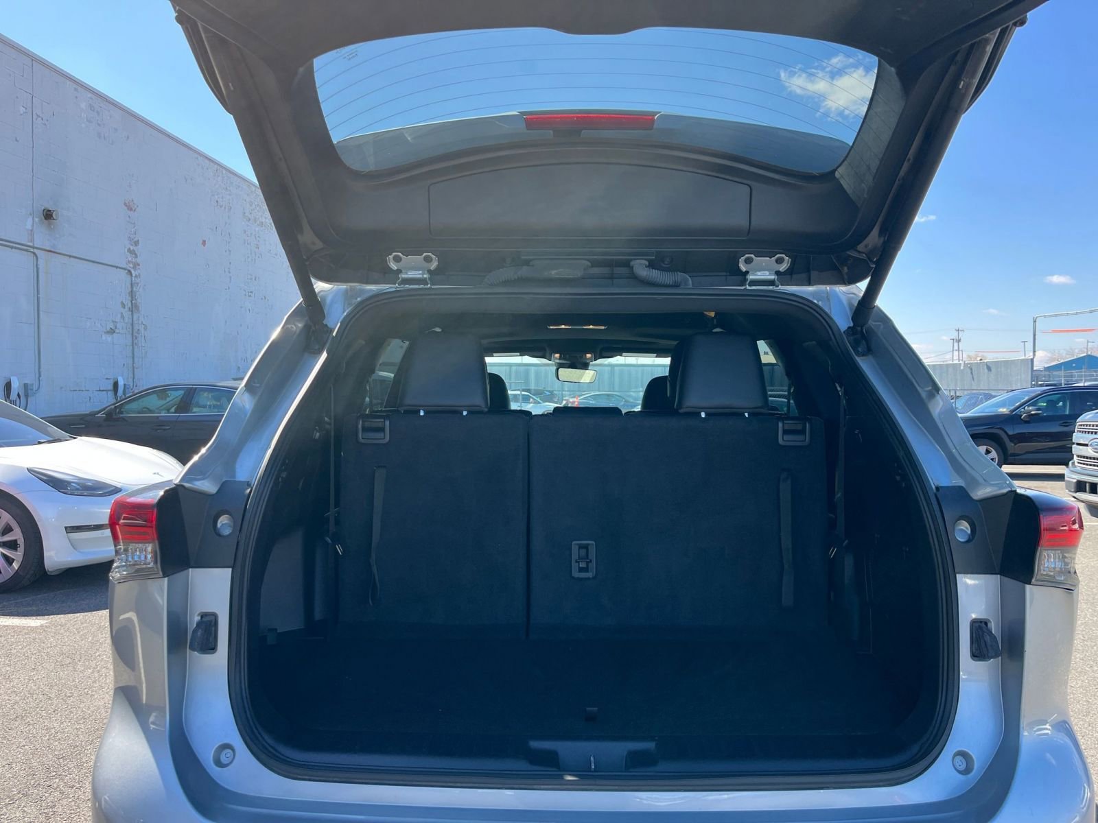 Used 2024 Toyota Highlander XSE image 34