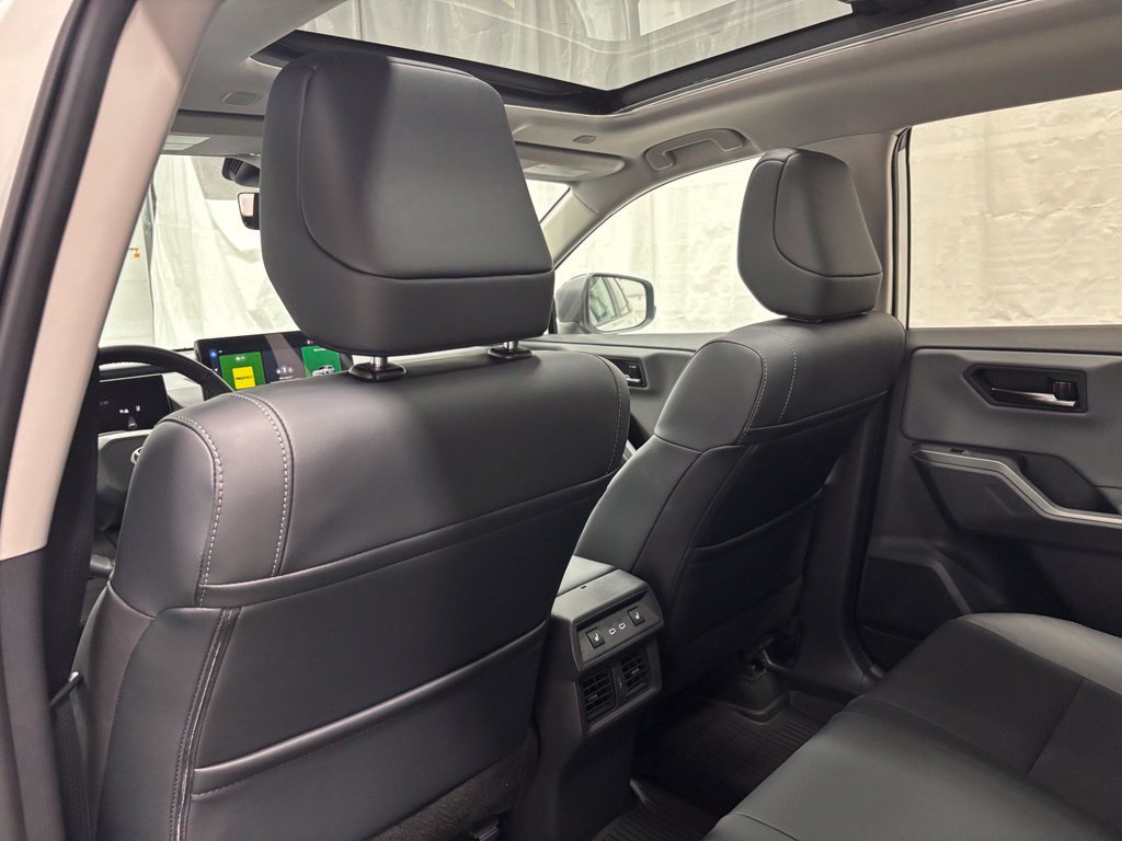 Used 2026 Toyota RAV4 Limited AWD/4WD image 43